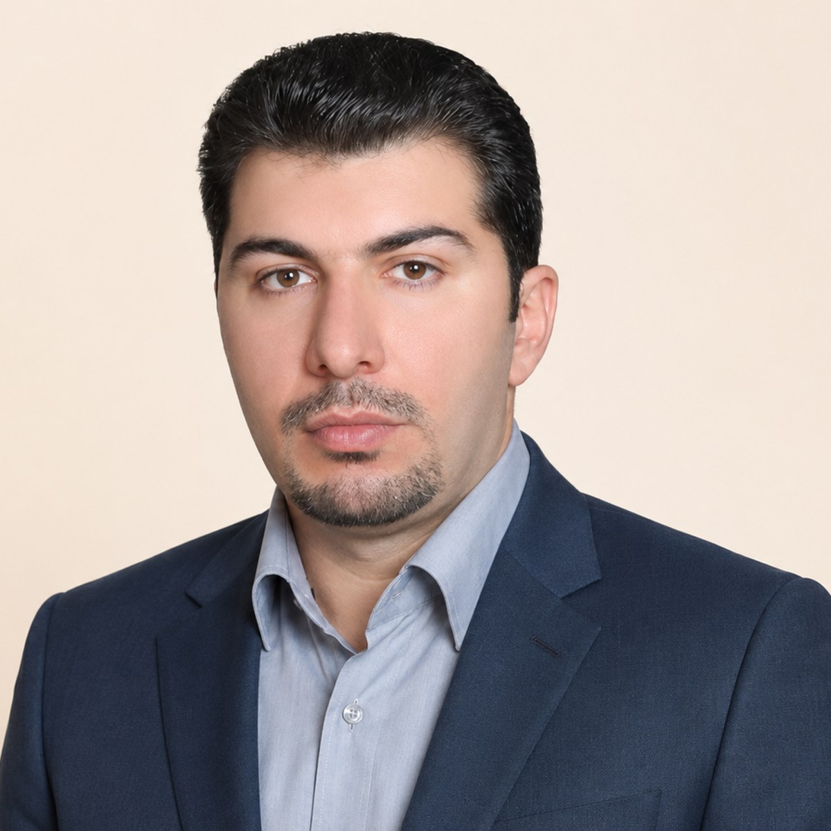 مجتبی عباس‌زاده، روان‌درمانگر تحلیلی و سکس‌تراپیست